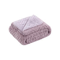 Manterol - Manta plaid de sofá de borreguito reversible dibujo geométrico zigzag de 140x190 cm. Tejido de sherpa extra suave, cálido y mullido, ideal para sofá o pie de cama. - details 1