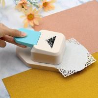 Pulverizador De Esquinas En Ángulo Con Patrón Floral Triangular Suministros De Scrapbooking Forma De Flor Pulidor - details 3