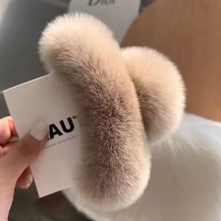 Pinza Para El Pelo De Felpa Bonita Multifuncional Para Rascar El Pelo Y Cola De Caballo Para Mujer Moda Adulto - 1