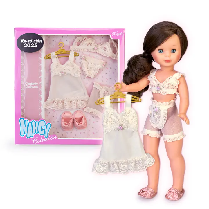 Nancy Colección Conjunto Intimate, Conjunto de Ropa Íntima para Muñeca de Colección, Reedición de un Set de Lencería de 1977, Incluye 5 Piezas de Ropa, Famosa (NAL15000) - 1