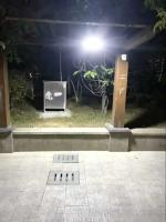 Lámpara Solar Potente 3000000LM Exterior Con Control Remoto Luz Solar Sensible a La Iluminación Impermeable Para Jardín - details 2