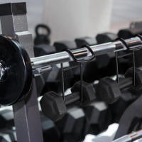 Gancho De Apoyo Para Dumbbell 250 Lbs Capacidad De Carga Accesorios De Entrainamiento De Fuerza Conector De Seguridad Para Presión De Pecho Y Brazos Material De Hierro Tamaño 26.2*11.5cm - details 7