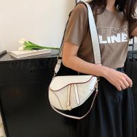Bolso De Hombro Pequeño De Cuero PU Impermeable Para Mujer Mini Bolso Hobo Sólido Bolso De Silla Bolso De Mano Top Para Damas - details 3