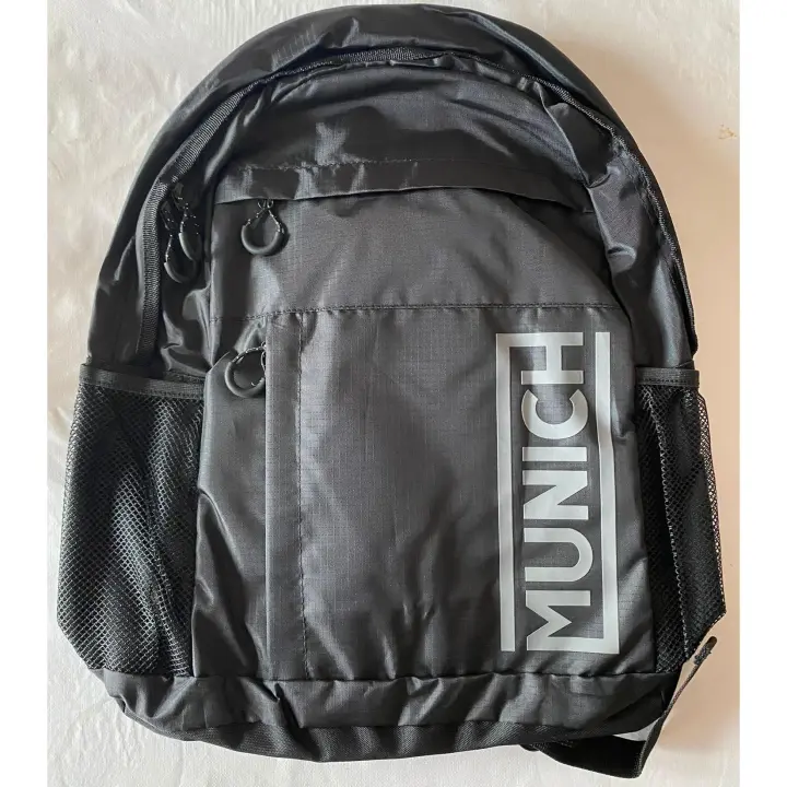 Munich Mochila Negra 6500248 - Diseño Compacto y Ligero - 1