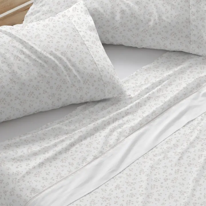 Juego de sábanas Diseño 872. BURRITO BLANCO. Incluye encimera, sábana bajera y 1/2 fundas de almohadas. Diseño floral. Disponible en color blanco. 50% algodón-50% poliéster. Tamaños 90, 105, 135, 150-160 y 180cm. - 1