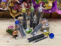 Lote de 10 Bolígrafos Antonio Miró de aluminio con un balsamo de labios aroma vainilla surtidos colores con en un elegante estuche de aluminio - regalos para invitados de boda comuniones bautizos aniversarios detalles originales para invitadas de boda - details 7