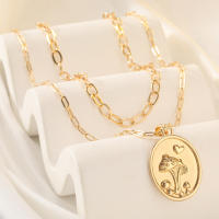 Encanto Collar con colgante geométrico de moda para mujer, con letras doradas y mariposa. - details 17