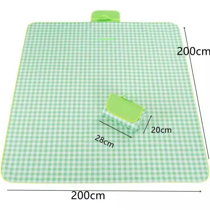 Manta de picnic grande de 200 x 200 cm, impermeable, lavable a máquina, adecuada para acampar en la playa, el jardín y el prado, probada en arena (verde) - 1