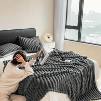 Manta De Felpa Gruesa Y Cálida Para Invierno Multifuncional De Color Sólido Lujo Ligera Para Dormitorio Y Sala De Estar - details 4