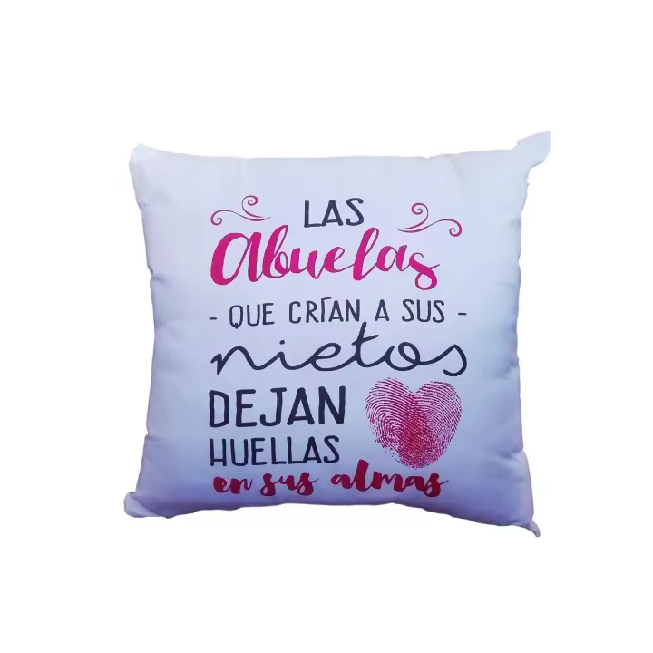 Cojín con frase : " Las Abuelas que Crían a sus Nietos Dejan Huellas en sus Almas " . Regalo Abuela . Mensaje yaya - 1