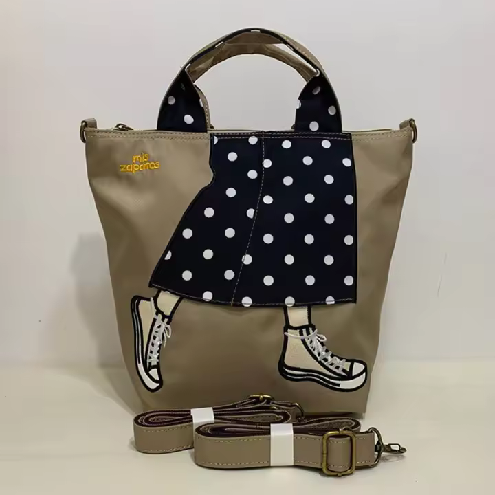 Mochila De Hombro Casual De Nylon Impermeable Con Aplicaciones De Bordado De Dibujos Animados Bolsa De Mano Con Correa Ajustable Y Desmontable Para Mujeres Estilo De Moda - 1