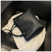 Bolso De Hombro Versátil De Cuero Suave Negro Minimalista Gran Capacidad Bolso De Tote Casual Para Mujer Estilo Inglés - details 30