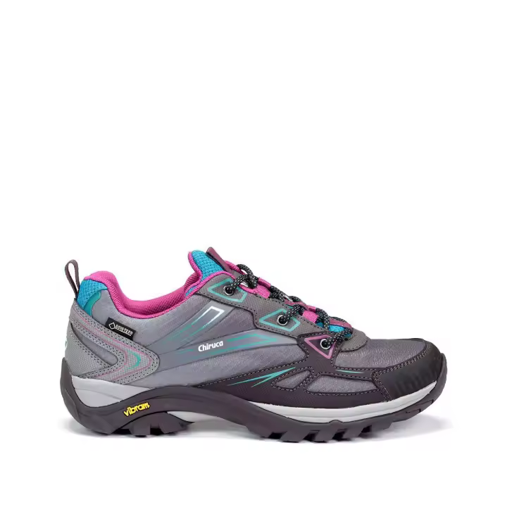 ARUBA 05 Zapatilla de montana y trekking para mujer de la marca CHIRUCA modelo ARUBA. Membrana GORE - TEX impermeable y transpirable. Entresuela de PHYLON y suela de VIBRAM que proporciona una mejor amortiguación y una gran adherencia. - 1