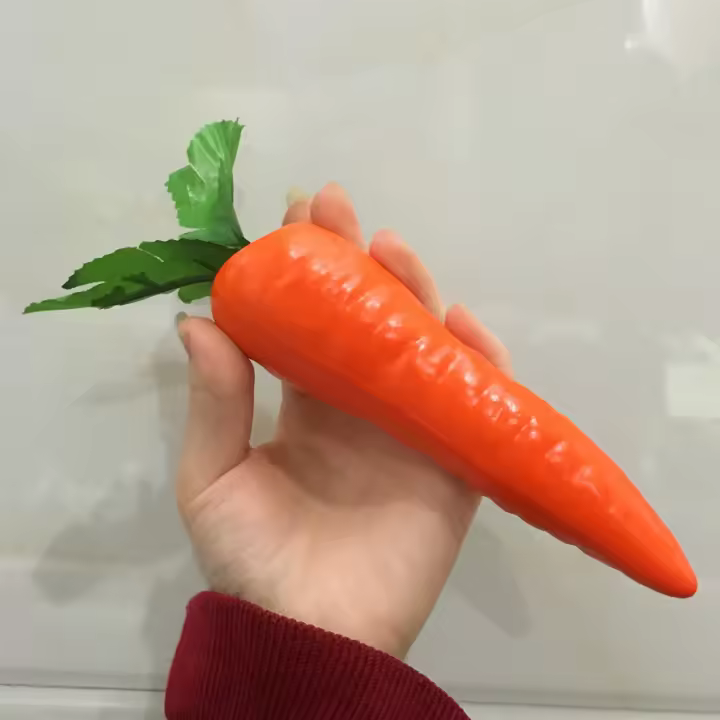 Modelo De Zanahoria Falsa Para Decoración De Hogar Y Joyería Artificiales Verduras Y Frutas De Plástico Uso Interior Tamaño 20cm - 1