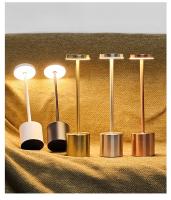 Lámpara De Mesa Recargable Táctil Metálica Con Luz Ambiental En 3 Colores Decorativa Para Club Y Dormitorio Luz Nocturna Retro - details 3