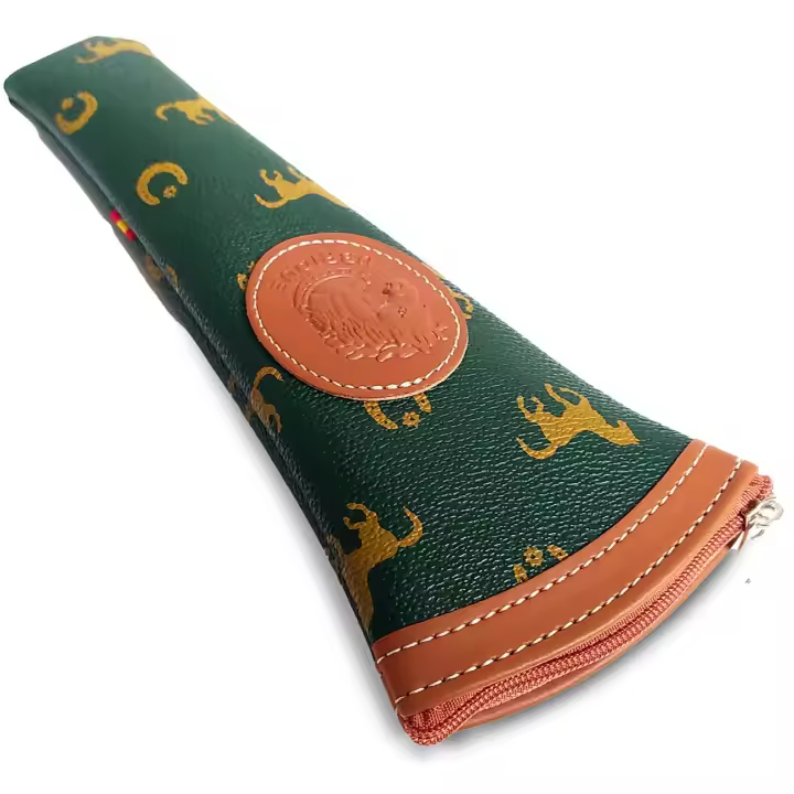 Funda abanico piel con cremallera (24,5 x 9 cm). Porta abanico cuero estuche protector Hispapiel. Cosido a mano con bandera de España. NO INCLUYE ABANICO - 1