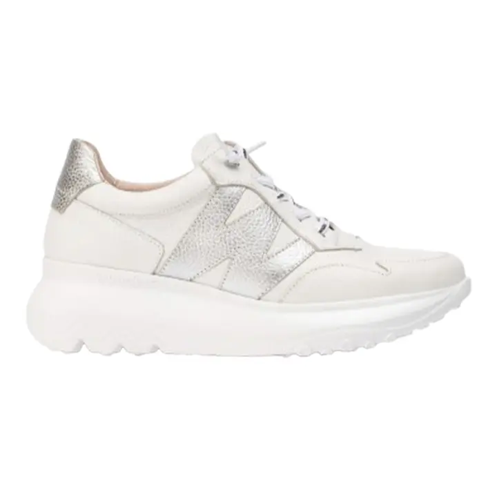 Shoes Sneakers Mujer marca Wonders modelo A-4002 para mujer en color plata - 1