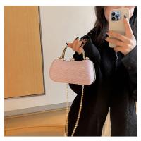 Bolso De Noche Para Mujer Elegante Con Diamantes Y Cadena De Hombro En Forma De Huevo Bolso De Mano Con Cierre Hasp Para Bodas Y Fiestas - details 3
