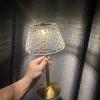 Lámpara De Mesa Nórdica Con Cristal Toque Dimming USB Recargable Luz Nocturna Para Decoración De Café Bar Hotel Dormitorio - details 0