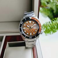 reloj automático hombre Seiko 5 Sports SKX 'Skeleton Style' SRPJ47K1 42.5mm 100m WR - details 6