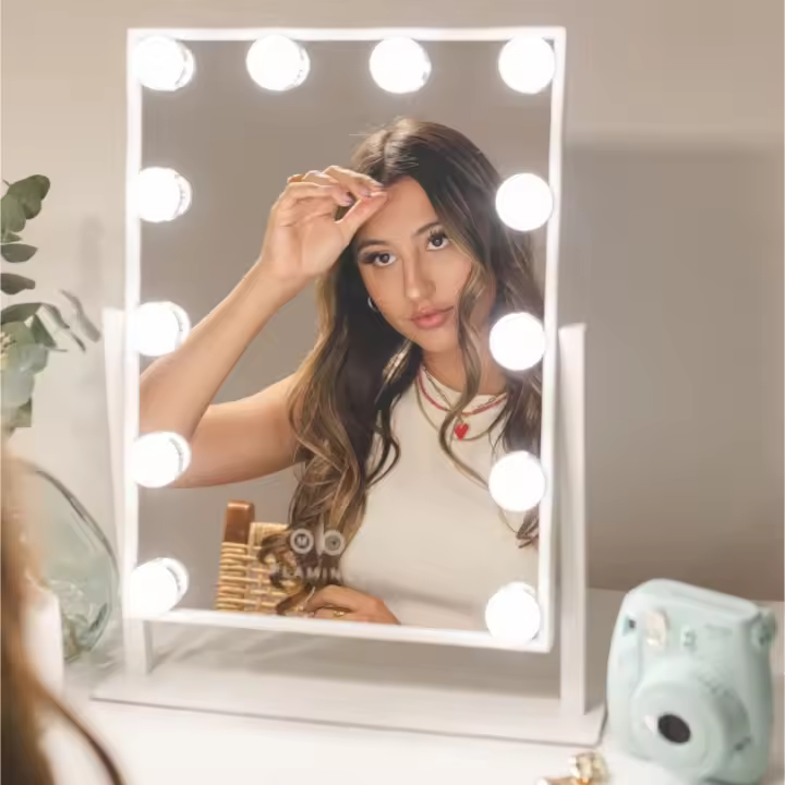Espejo de Maquillaje con Iluminación LED: Tocador con 15 Bombillas, 3 Modos de Luz, Control Táctil, USB Recargable  Espejo de Maquillaje con Aumento y Luz para Maquillaje (ESP001 3990 6990 D7) - 1