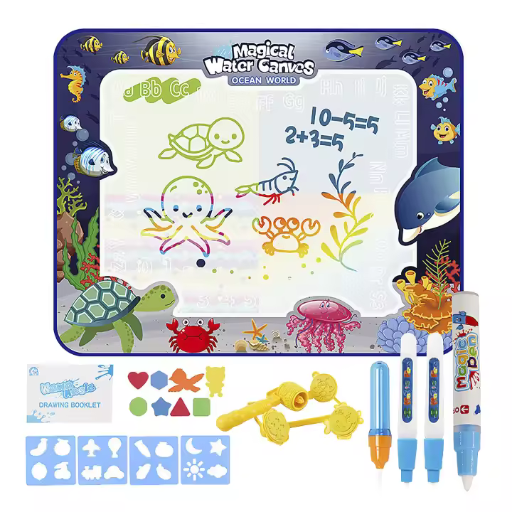 DAM. Pizarra infantil para dibujar con agua de 100x80cm. Diseño peces. Incluye 3 rotuladores de agua, 4 plantillas de dibujo, 4 tampones con formas y 8 figuras de EVA. 100x80x3cm. - 1
