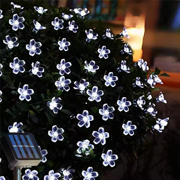Cadena De Luces LED Solar Con 8 Modos 39 Pies 100 Luces Florales Impermeables Para Decoración De Navidad Y Halloween - 1