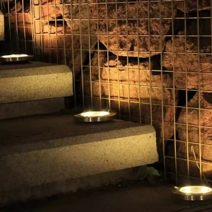 4 Pcs Luz Solar Para Jardín Exterior Disco Iluminado Subterráneo Para Paredes De Madera Luz De Escenario LED Recargable Acero Inoxidable - 1