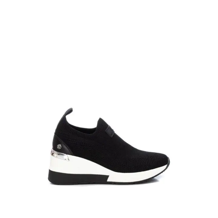 XTI Zapatillas Bajas Mujer Negro - Cómodas y Estilo Moderno - 1