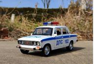 Modelo De Coche De Policía Lada 1/24 Escala Simulación De Metal Juguete Para Niños Regalo Sin Batería Proveniente De China - details 5
