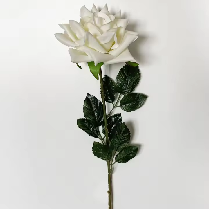 Wellhome Ramo de Rosa de Terciopelo Blanco 75 Cm - Planta Artificial Realista para Decoración de Hogar - 1
