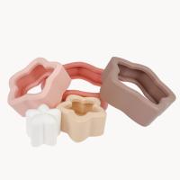 Juguete Estrella sensorial de silicona orgánica apilable para el cuidado de bebés - Althea Living - details 2