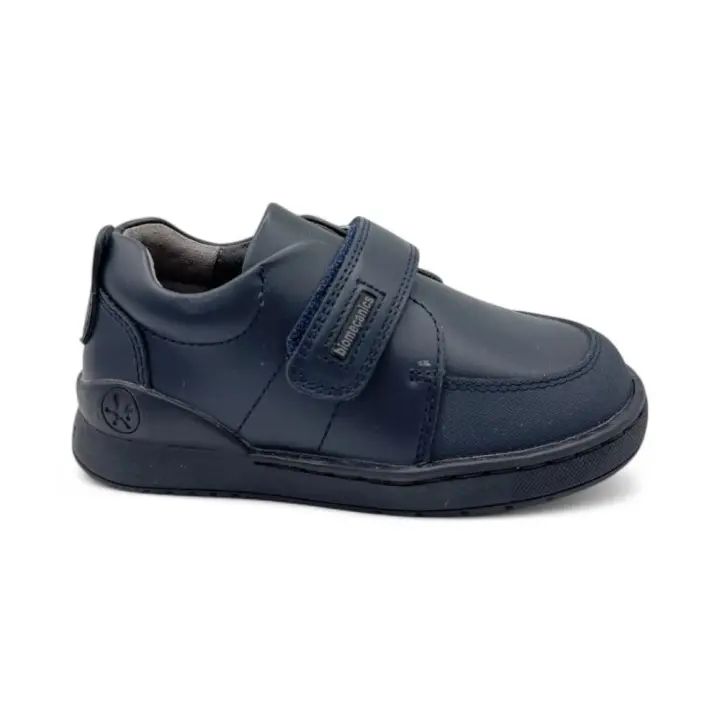Zapatos de vestir marca Biomecanics para infantil en color azul - 1