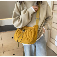 Bolso De Hombro De Nylon Nueva Diseño En Niche Color Sólido Con Pliegues Bolso Cruzado Versátil Para Uso Casual En Clase Y Comuting - details 17