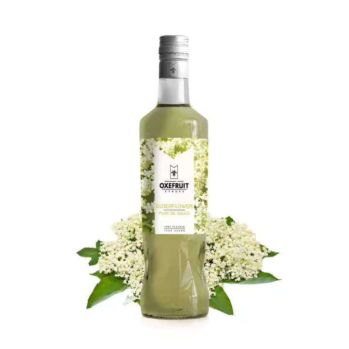 SIROPE DE FLOR DE SAUCO Oxefruit Professional Mixers. Producido a partir de concentrado de flor de sauco, con auténtico sabor, creado para la elaboración de cócteles y bebidas no alcohólicas como mocktails, batidos y también para repostería. - 1