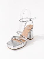 Sandalias plateadas de tacón ancho para mujer con plataforma y tiras elegantes. Comodidad y estilo para bodas, fiestas y eventos especiales. - details 3