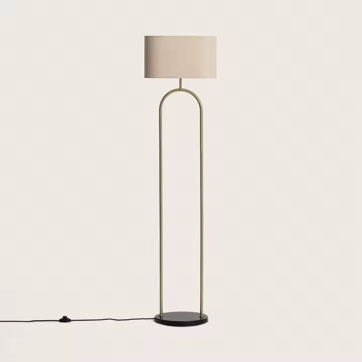 LEDKIA LIGHTING - Lámpara de Pie Metal Brilthor | Diseño Moderno y Versátil | Compatible con Bombilla E27 | Para Salón y Dormitorio | Acabado en Dorado, Metal y Tela - 1