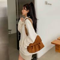 Bolso De Hombro Para Mujer En Cuero Nubuck PU Con Correa Ancha Estilo Vintage Gran Capacidad Bolso Cruzado Diseñador Tote Bag - details 5