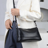 Nueva Moda Bolso De Hombro Para Mujer En Cuero PU Diseñador Marca De Lujo Bolsos De Mujer Estilo Messenger Versátil Tapa Con Cierre De Cremallera Y Hebilla - details 2