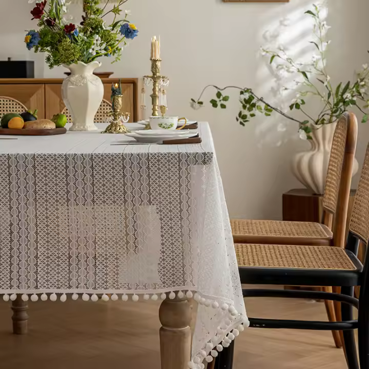 Nueva Toalla De Mesa Romántica Francesa Pequeña En Malla 1pc 85/100/140/180/200/220/260/300cm Impermeable Y Repelente De Suciedad Estilo Meditarráneo Floral Rectangular - 1