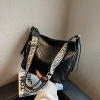 Bolso De Hombro Para Mujer Gran Capacidad Estilo Casual Para Trabajo Y Escuela Color Sólido Cierre De Cremallera Material PU - details 3
