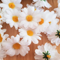 50Pcs Cabezas De Girasol Artificial Daisy Flor Silken Para Decoración De Bodas DIY Artesanía Y Decoración De Hogar - details 4
