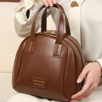Bolsa De Cosméticos Portátil De Gran Capacidad Para Viajes Estilo Fashion Organizador De Maquillaje Tamaño 34x45cm - details 3