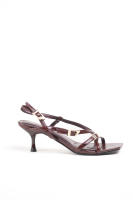 Sandalias doradas tacón fino con tiras cruzadas y hebillas de diseño moderno para mujer ideales para fiestas Paloma Wang - details 7