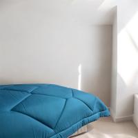 Edredón Relleno Nórdico  juego de 4 pieza  para Cama 135/150,un relleno de nordica  +sabana bajera 2 funda de almohada 45*90cm Edredón de Fibra 350gr/m², Ligero, Suave, Transpirable para Otoño e Invierno (200*230CM/240*220CM, .gris .azul - details 4