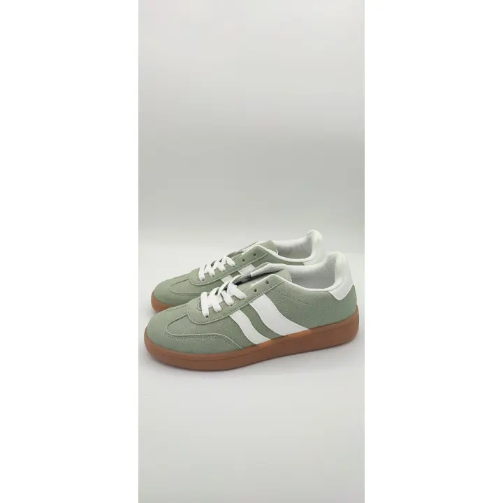 Deportiva mujer casual tendencia primavera 2025 verde menta beige negro shoeshop estilo retro - 1