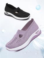 2025 new sports style women's shoes, women's breathable warp knitted women's shoes, lace-up sports shoes Summer breathable soft sole middle-aged and elderly mother shoes - details 1