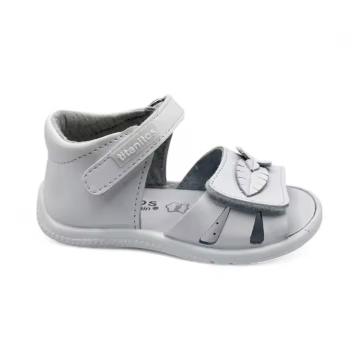 Zapatos marca Titanitos para infantil en color blanco - 1