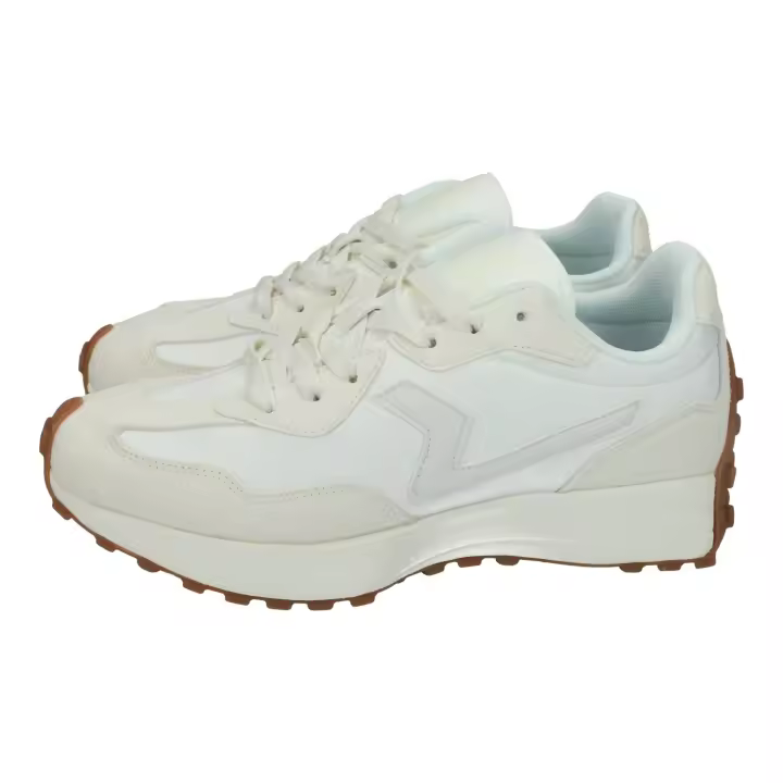 Deportivos marca PAREDES para hombre en color blanco. Zapatillas deportivas Paredes Berzosa para hombre, ligeras y transpirables, suela con agarre resistente - 1