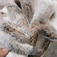 Manta De Peluche Sintética Para Cabello Largo Suave Y Cálida Decoración De Hogar Cubierta De Sofá Imitación De Piel De Conejo PV - details 2